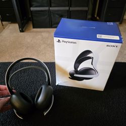 Pulse Elite wireless headset for Playstation 5