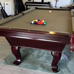 Pool Table 8ft ( Free Delivery & Set Up & New Color Felt Of Your Choice