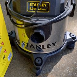 Stanley wet/dry vacuum 