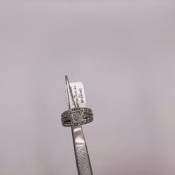 10kwg Diamond Ring
