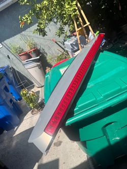2009 Escalade Brake Light