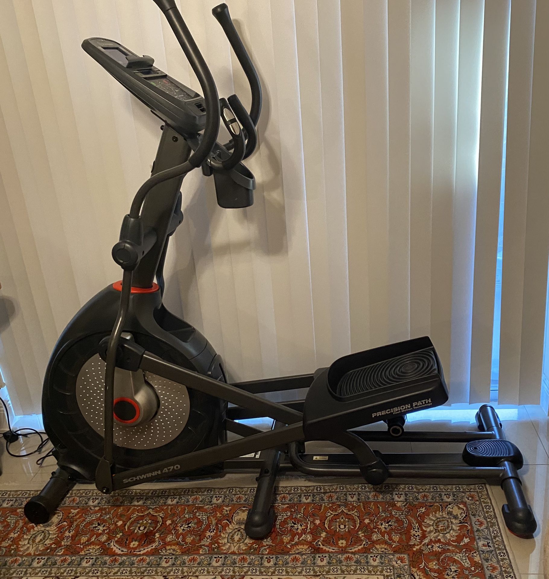 SCHWINN 470 ELLIPTICAL MACHINE!!!