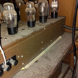 Steinite Vintage AM Radio 8 Tube