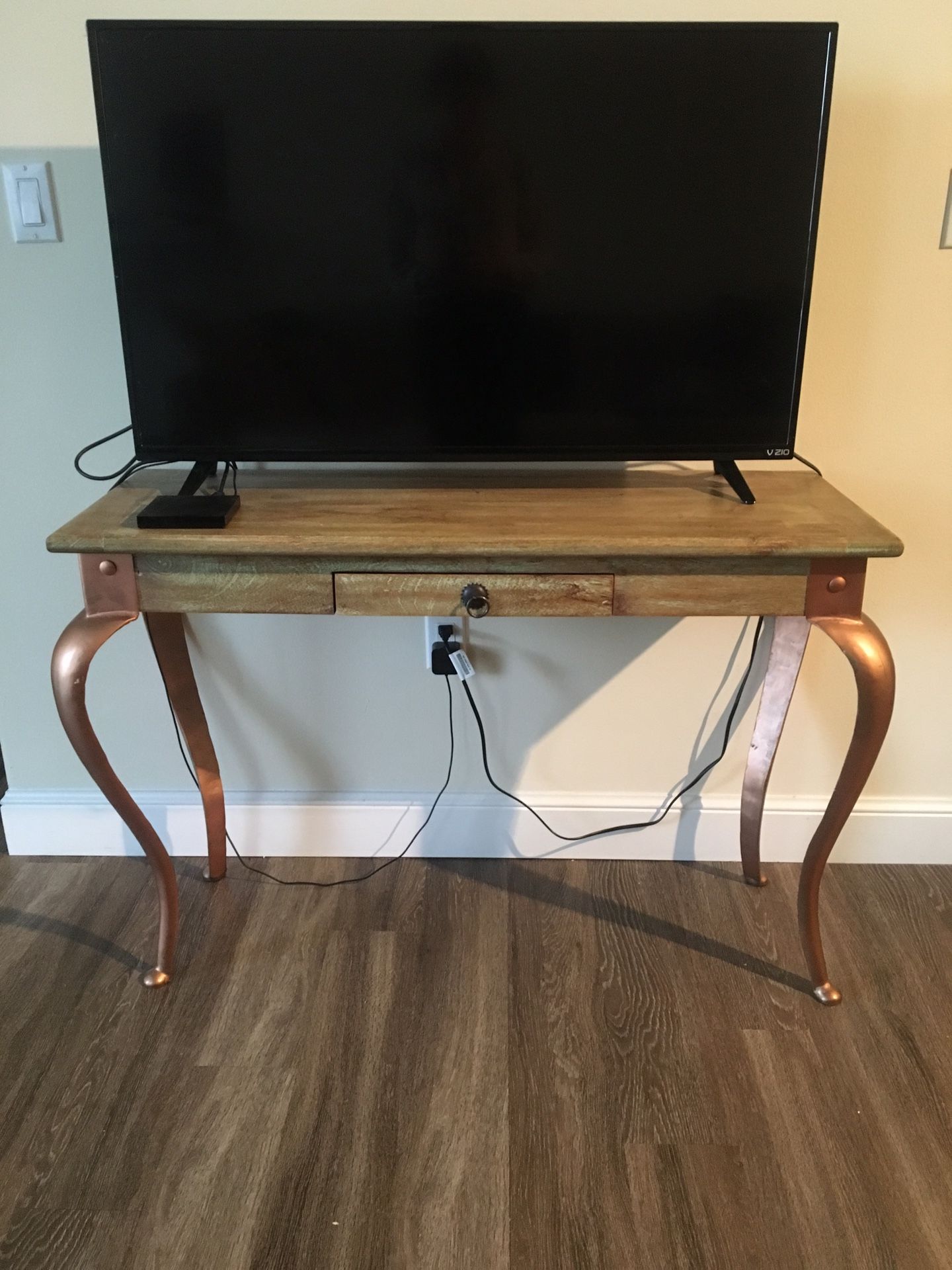 TV Stand/Table