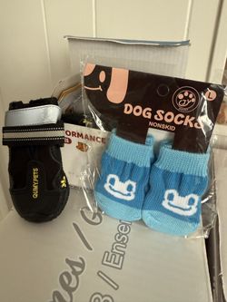 DOG SHOES 