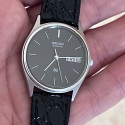 Vintage Seiko Watch In Great Condition Works Perfectly New Leather Strap