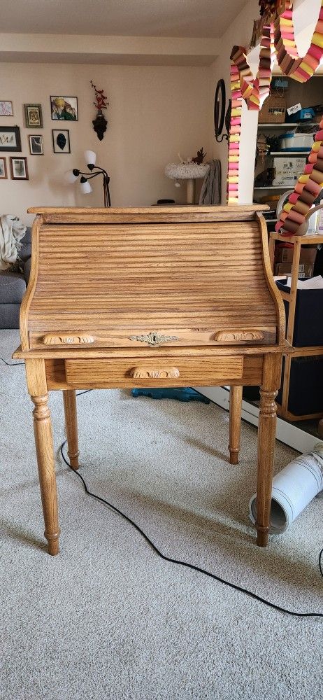 Small Rolltop Desk