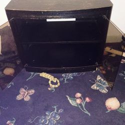 Free.   Glass Stand