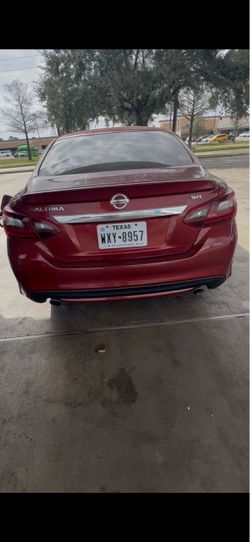 Nissan Altima SR Sedan 2.5