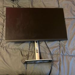 Dell 32 Inch Monitor, perfect for work and gaming