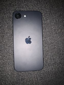 iPhone 16e Open Box Unlocked