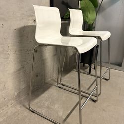  MCM STYLED WHITE BAR STOOLS (DELIVERY AVAILABLE)