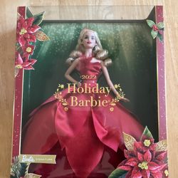 Barbie Signature Holiday 2022 Blonde