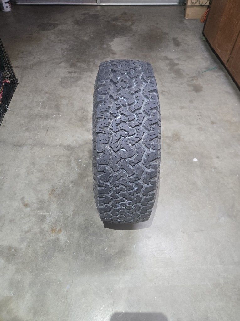 BFGOODRICH All Terrein T/A LT 265/75/16