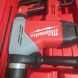 MILWUAKEE CORDED SDS-MAX DEMOLITION COMBINATION NEW