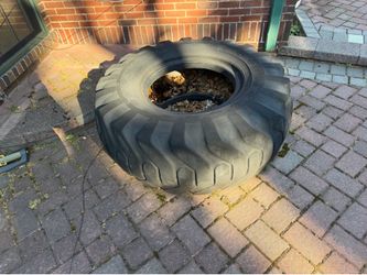 500 lb Goodyear Tractor Tire for Tire Flip Workouts / Strongman Training