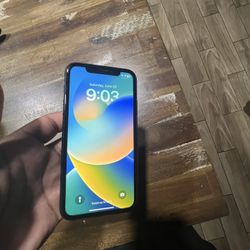 iPhone XR  64GB – Great Condition