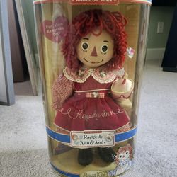 Raggedy Ann Porcelain Keepsake Doll.