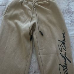 Forever 21 Marilyn Monroe Joggers