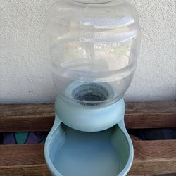 Pet water/ food bowl