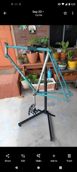 Minoura bike Repair stand $35