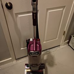 Like New Shark Duo Clean 