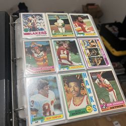 Binder of 423 Vintage Football, Basketball & Baseball Cards
