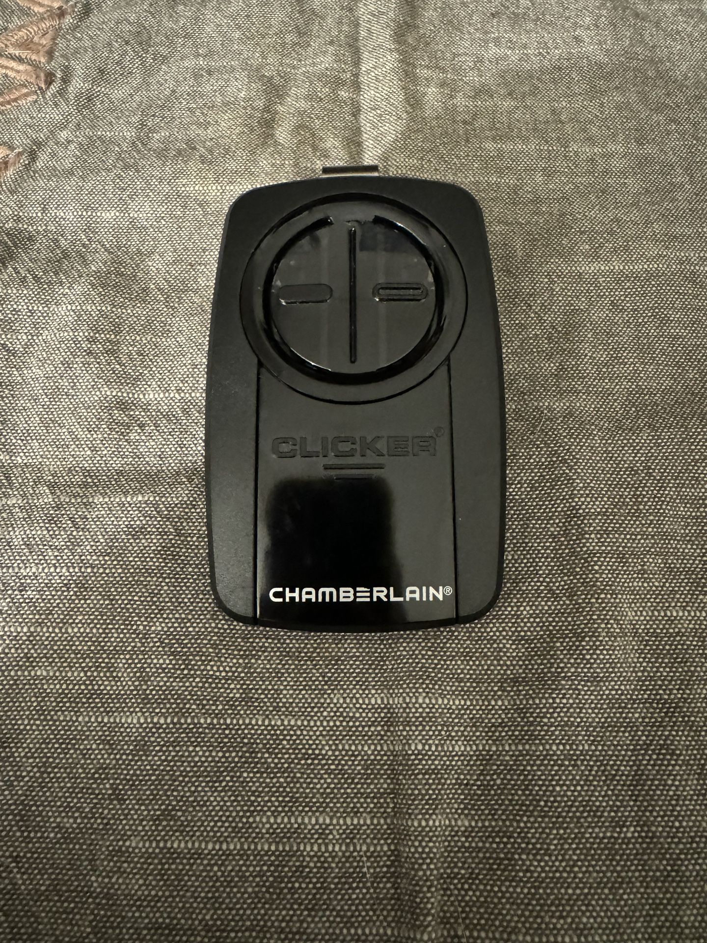 Chamberlain Clicker Universal 2-Button Garage Door Opener Remote KLIK5U-MC