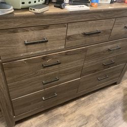 Dresser and Nightstand 