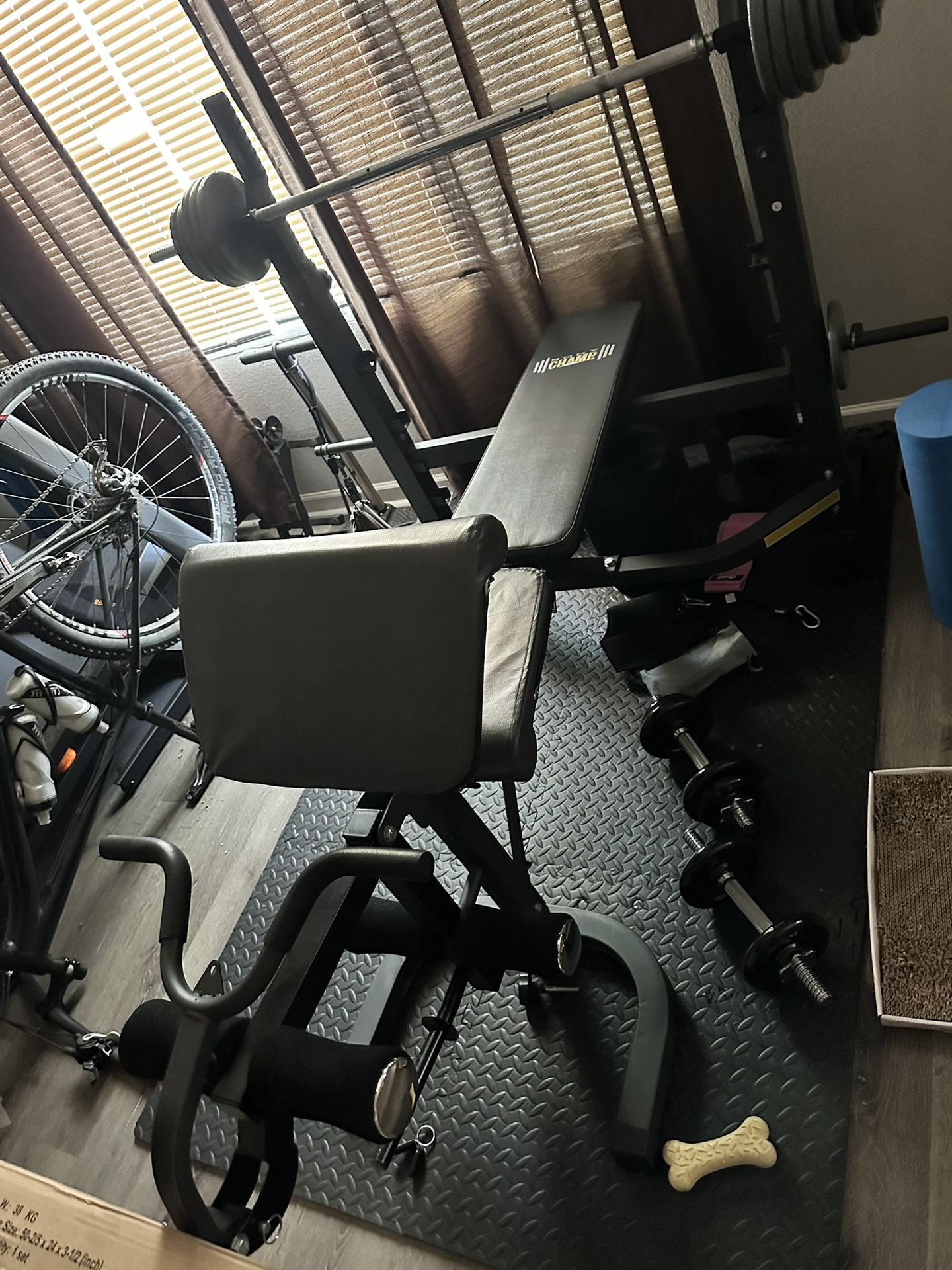 Workout Bench - Bench Press, Legs And Crunch - With Weights 100lbs