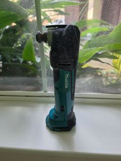 Makita XMT03 Oscillating Tool