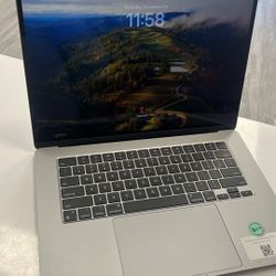 MacBook Air 15in. M2 8ram 256gb 2023