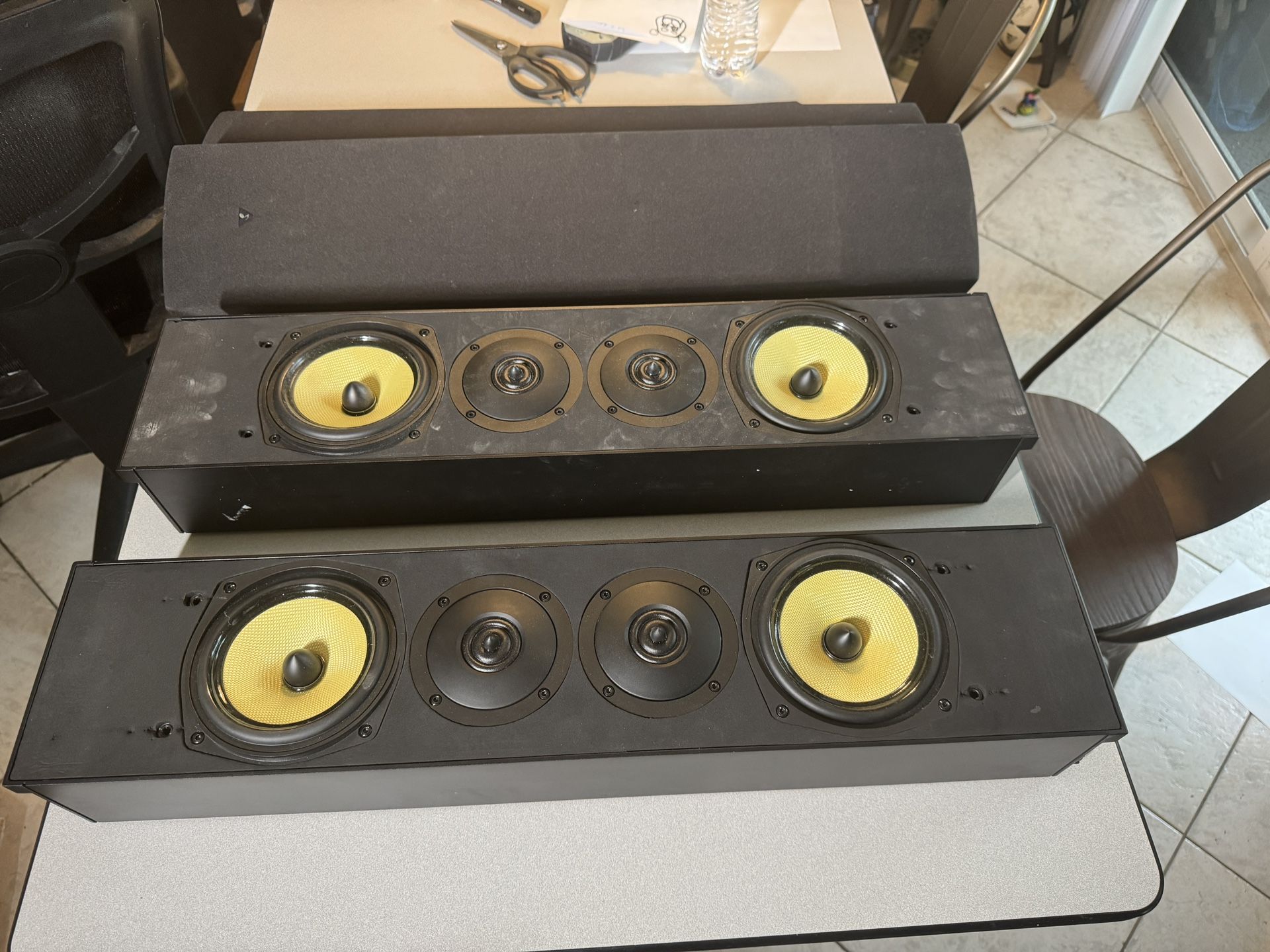 A pair of speakers,