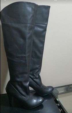 Ladies Size 10 black boots - New