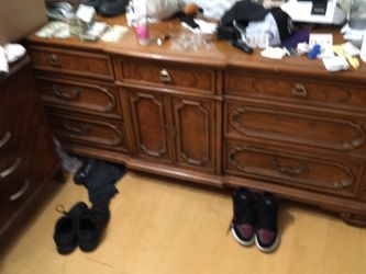 Dresser