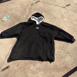 Oversized Hoodie – Size XL (Unisex)