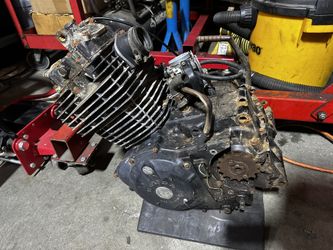 Massive Honda XL500R Engine