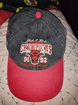 Vintage Chicago Bulls 1(contact info removed) Back-to-Back World Champions Hat