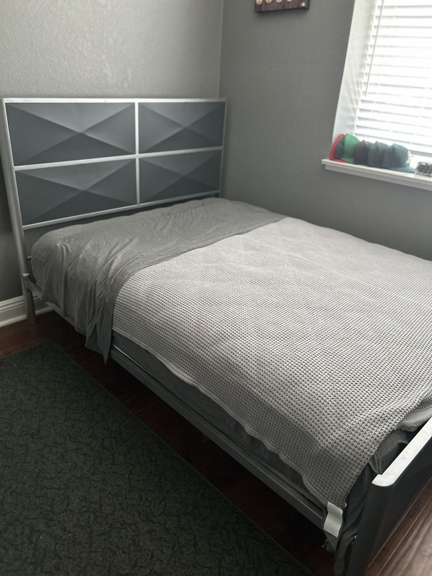 4 Piece Bedroom Set - Sport Style