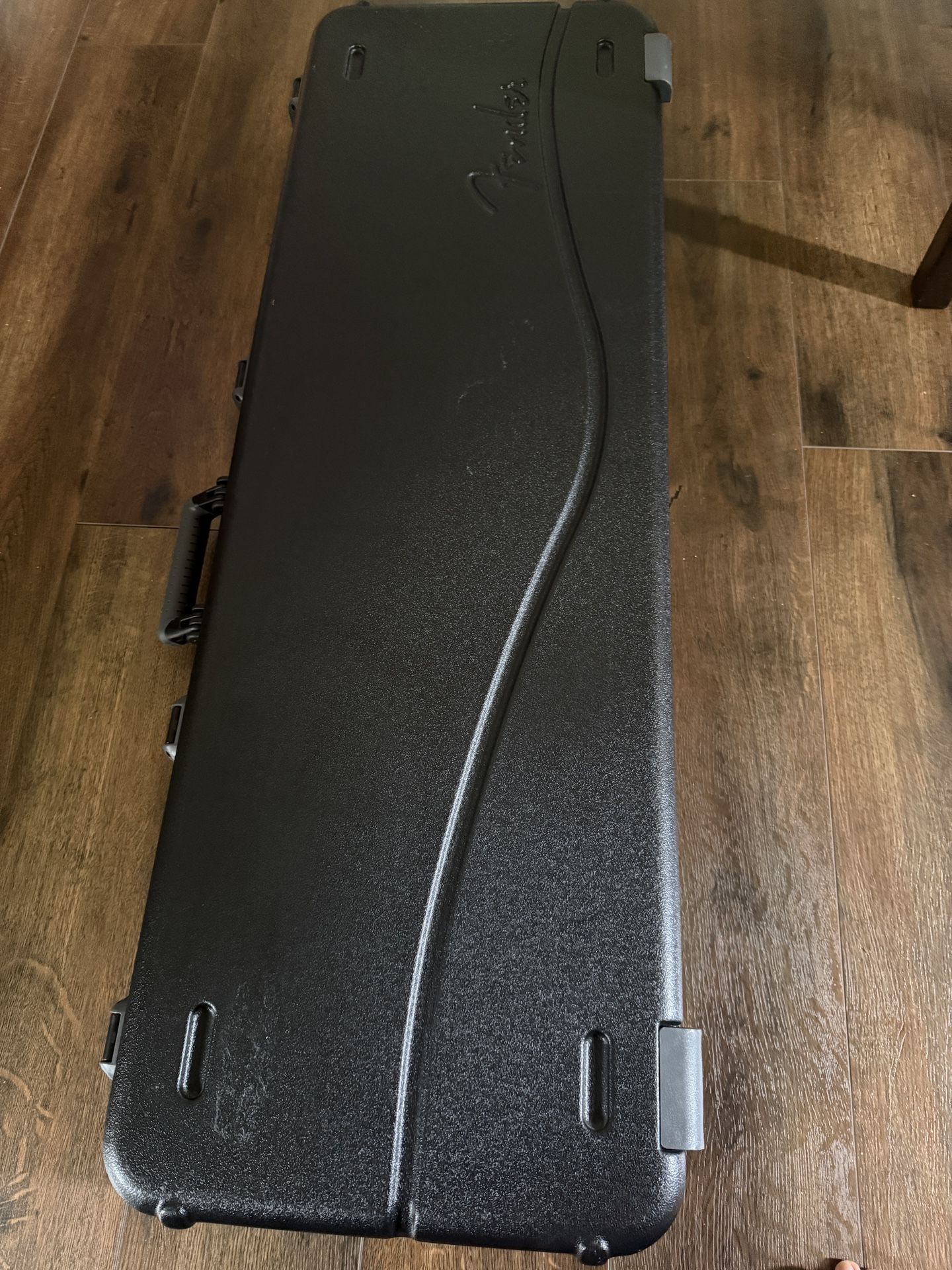 Fender Deluxe Molded Bass Case