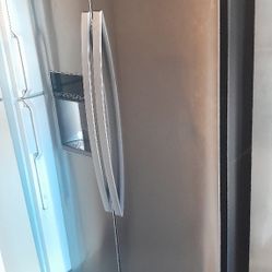 Refrigerator Stenless Steel Work Good 36x69 Wilrpool 