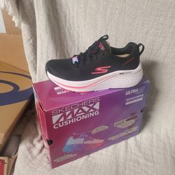 Sketches Max cushioning Elite 2.0  WOMEN 