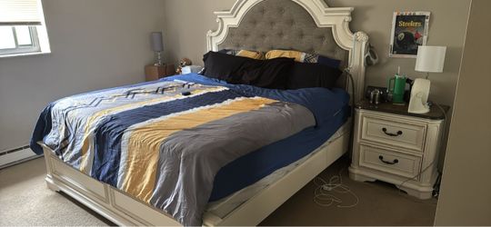 King Bedroom Set