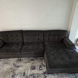 Sectional with chaise 