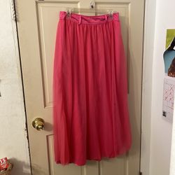 Womens Hot Pink Fuschia Tulle Long Skirt. Size: Large Waist: 30” NEW!! With Tags! Never Used! By: SHEIN Mint!!