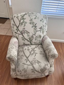Accent Chairs