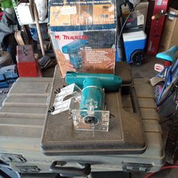 Makita Quarter Inch Cordless Trimmer