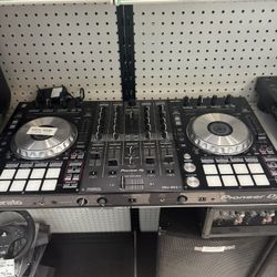 PIONEER SERATO DJ TURN TABLE 