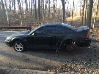 2000 Ford Mustang