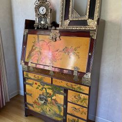 Oriental Solid Wood Desk / Hutch